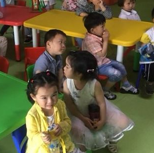 兒童早期發(fā)展中心有經(jīng)驗(yàn)