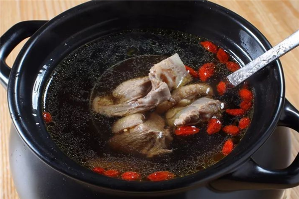 鴨骨美味