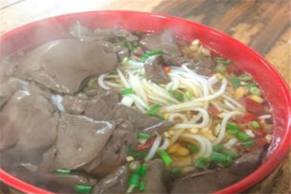 豬血粉湯美味