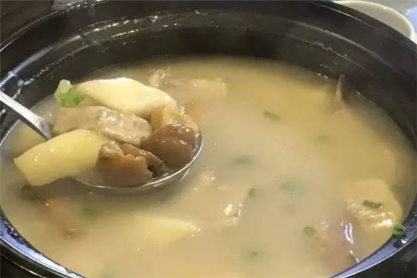 土豬湯美味