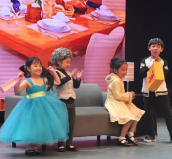 表演中心有經(jīng)驗(yàn)