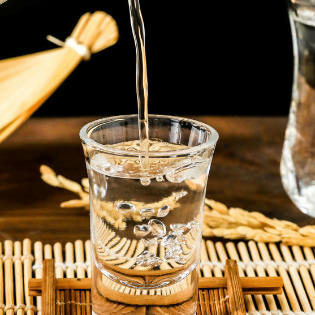青稞酒業(yè)資質(zhì)齊全