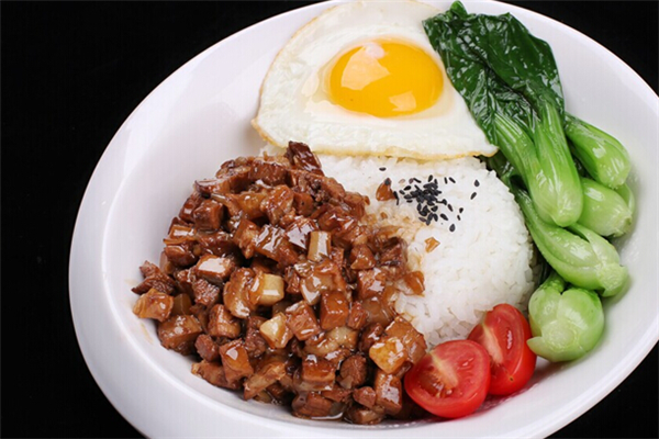 卤肉烧饭美味
