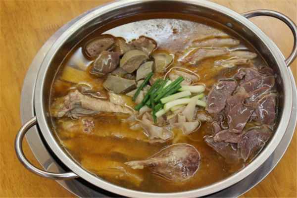 鵝煲美味