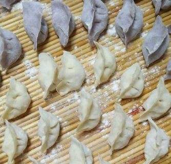 灌湯餃好吃