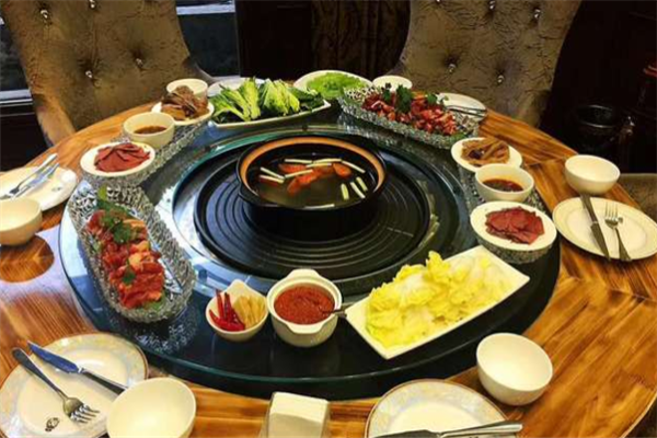 自助烤涮美味