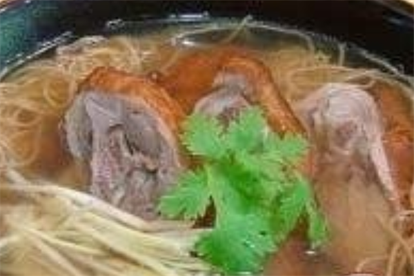 鴨蛋面美味