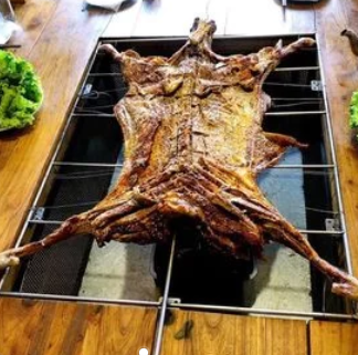 新疆風(fēng)味烤羊