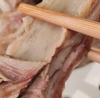 手抓肉干凈