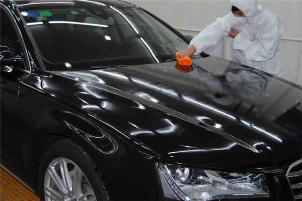 汽車美容俱樂部認真