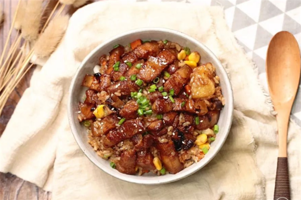 網(wǎng)紅懶人燜飯營養(yǎng)