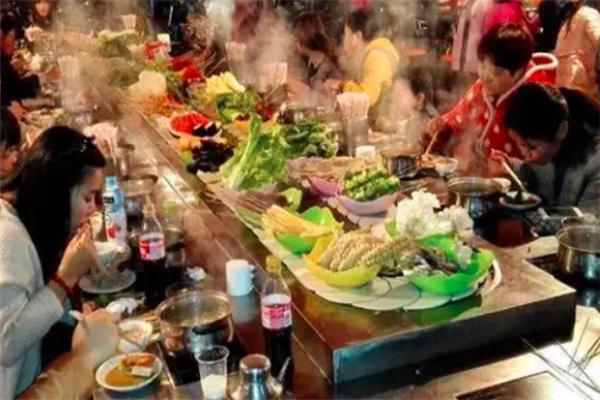 旋轉(zhuǎn)時尚小火鍋營養(yǎng)