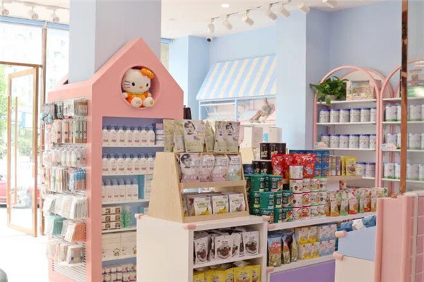小型母嬰店認(rèn)真
