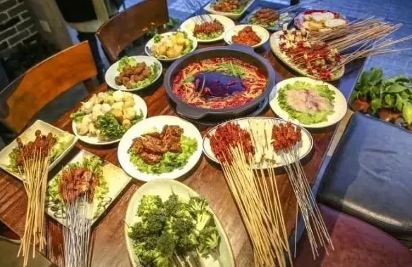巷门里牛肉串串火锅