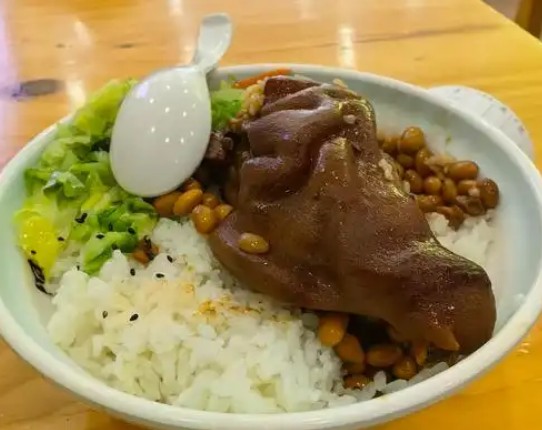 優(yōu)米香豬腳飯