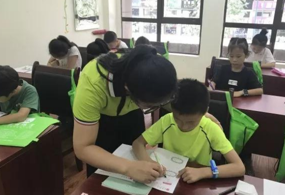黎明练字加盟