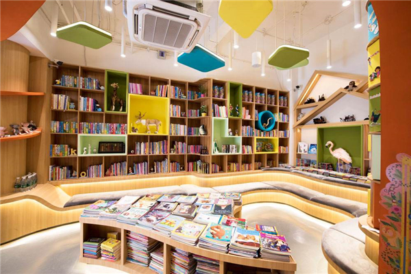 借阅并送书上门服务的儿童绘本馆,目前在全国各城市已有近300家加盟馆